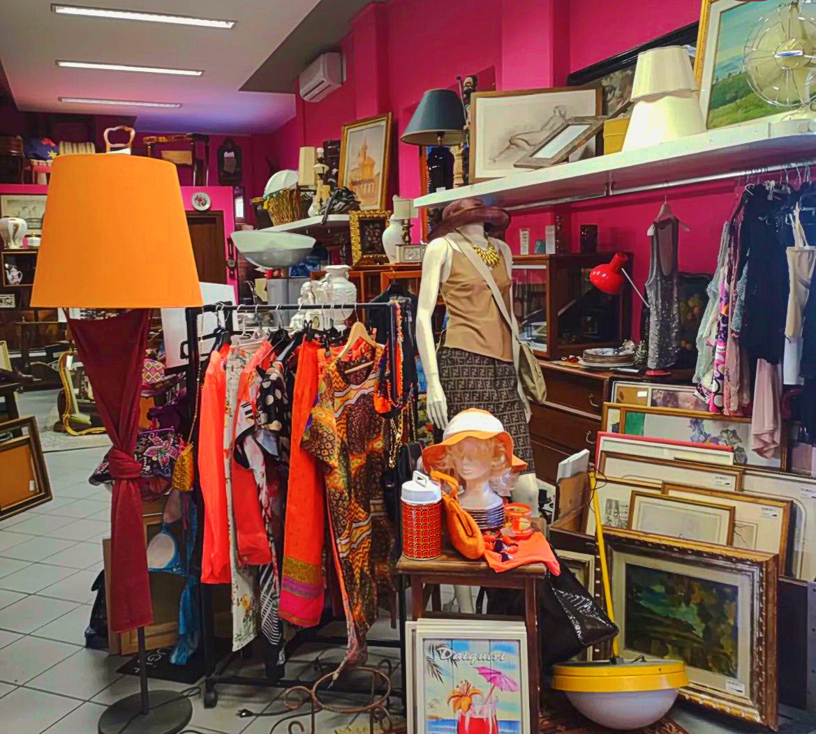 Atelier second-hand store