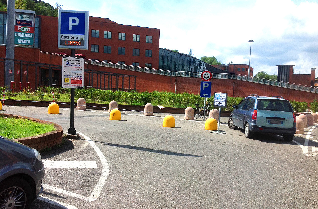Parcheggio stazione