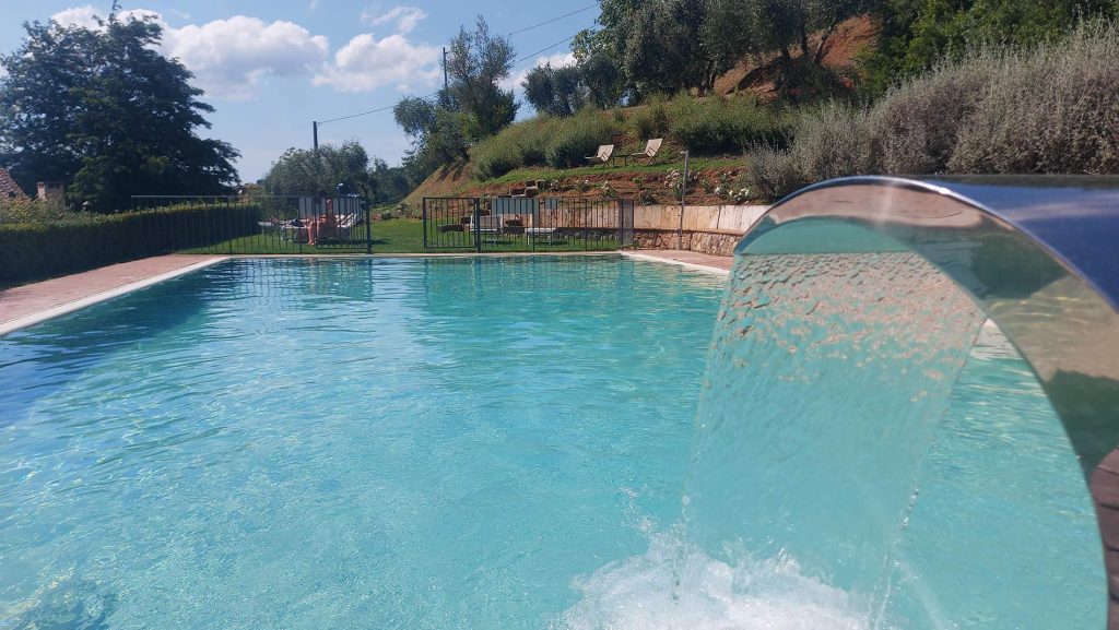 Piscina-acqua-salata